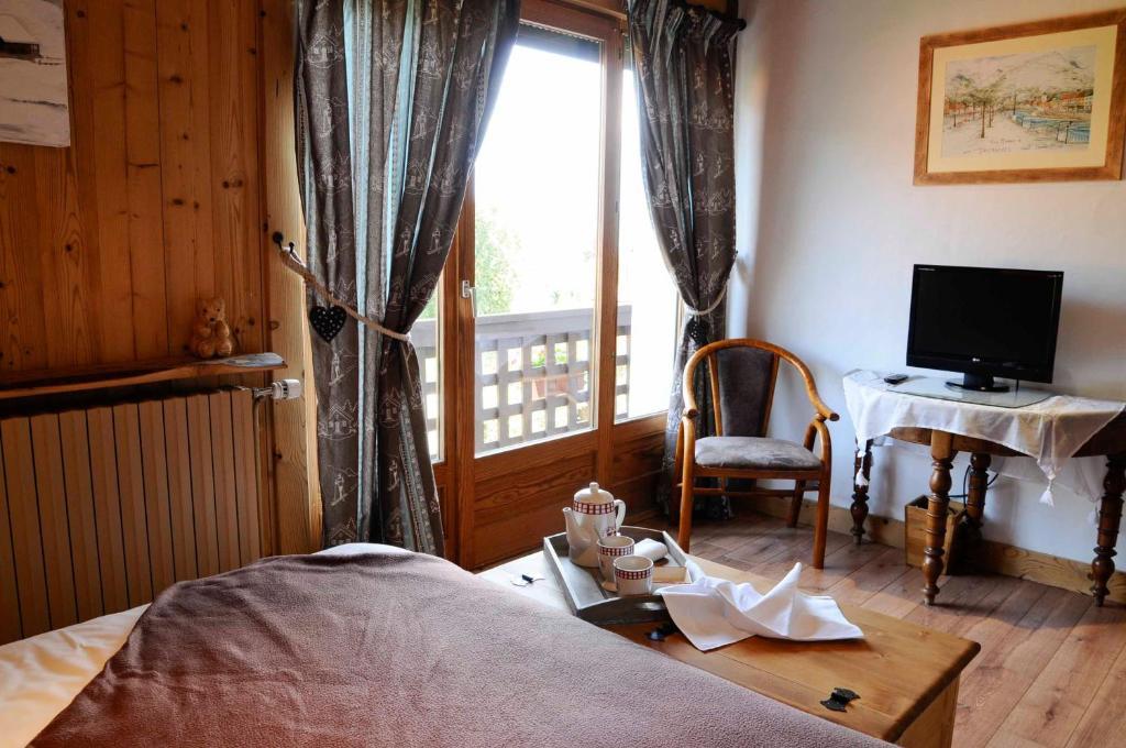 La Ferme D Emilienne Panzió Sallanches Szoba fotó